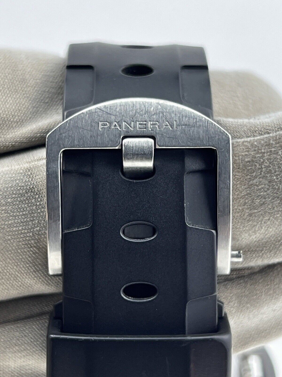 Panerai PAM 682 Luminor 1950 Submersible 3 Days Automatic 42 Box & Papers