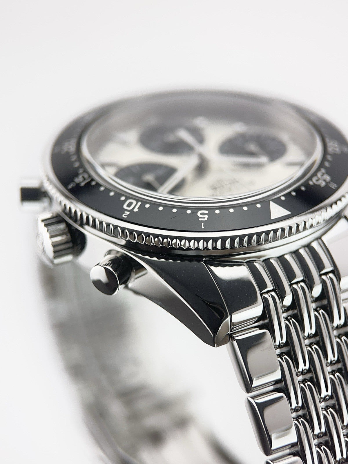 Tag Heuer Stainless Steel Silver Dial 42mm Automatic Men’s Watch CBE2111