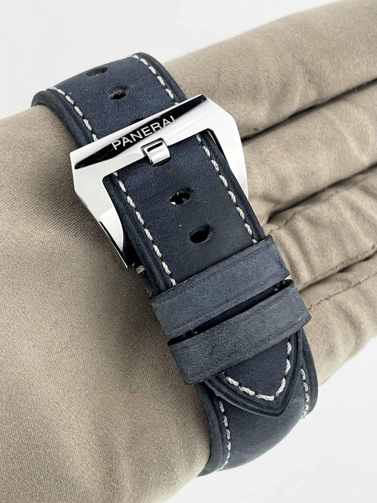 Panerai Radiomir Stainless Steel Blue Dial 45mm Manual Wind Mens Watch PAM01383