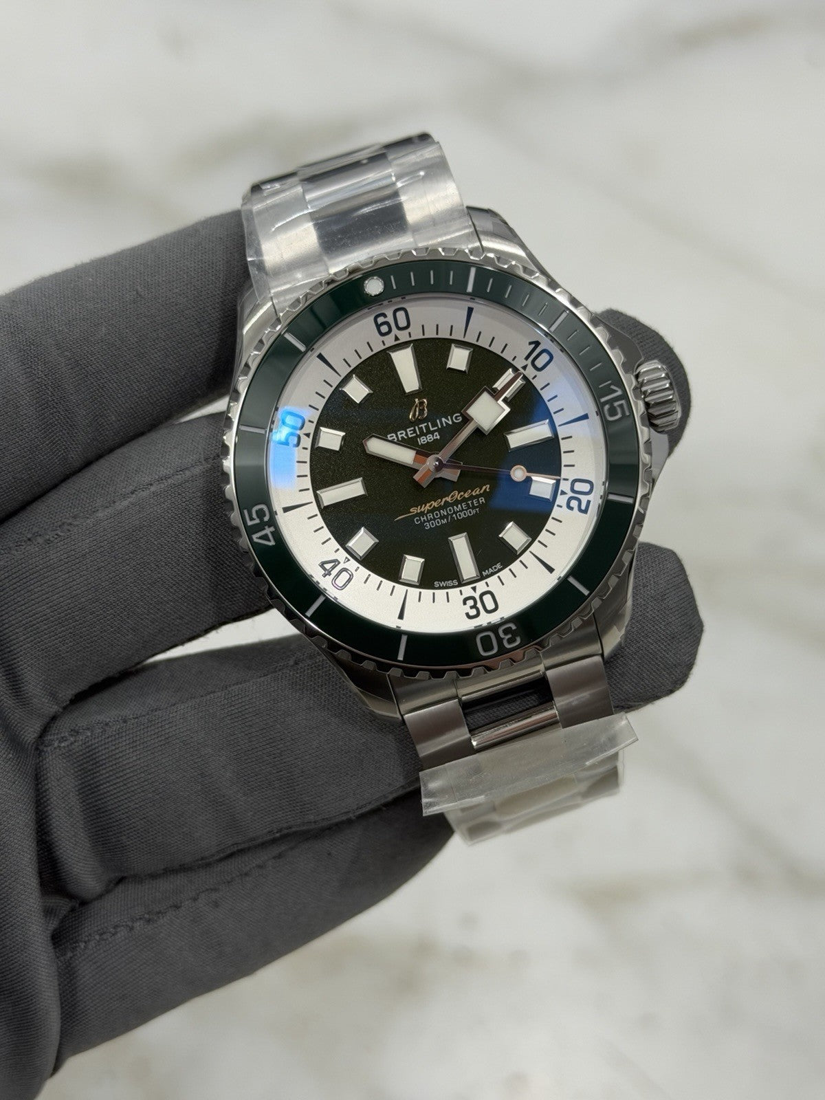 NEW 2026 Breitling Superocean Green Dial 44mm Automatic Men's Watch A17376