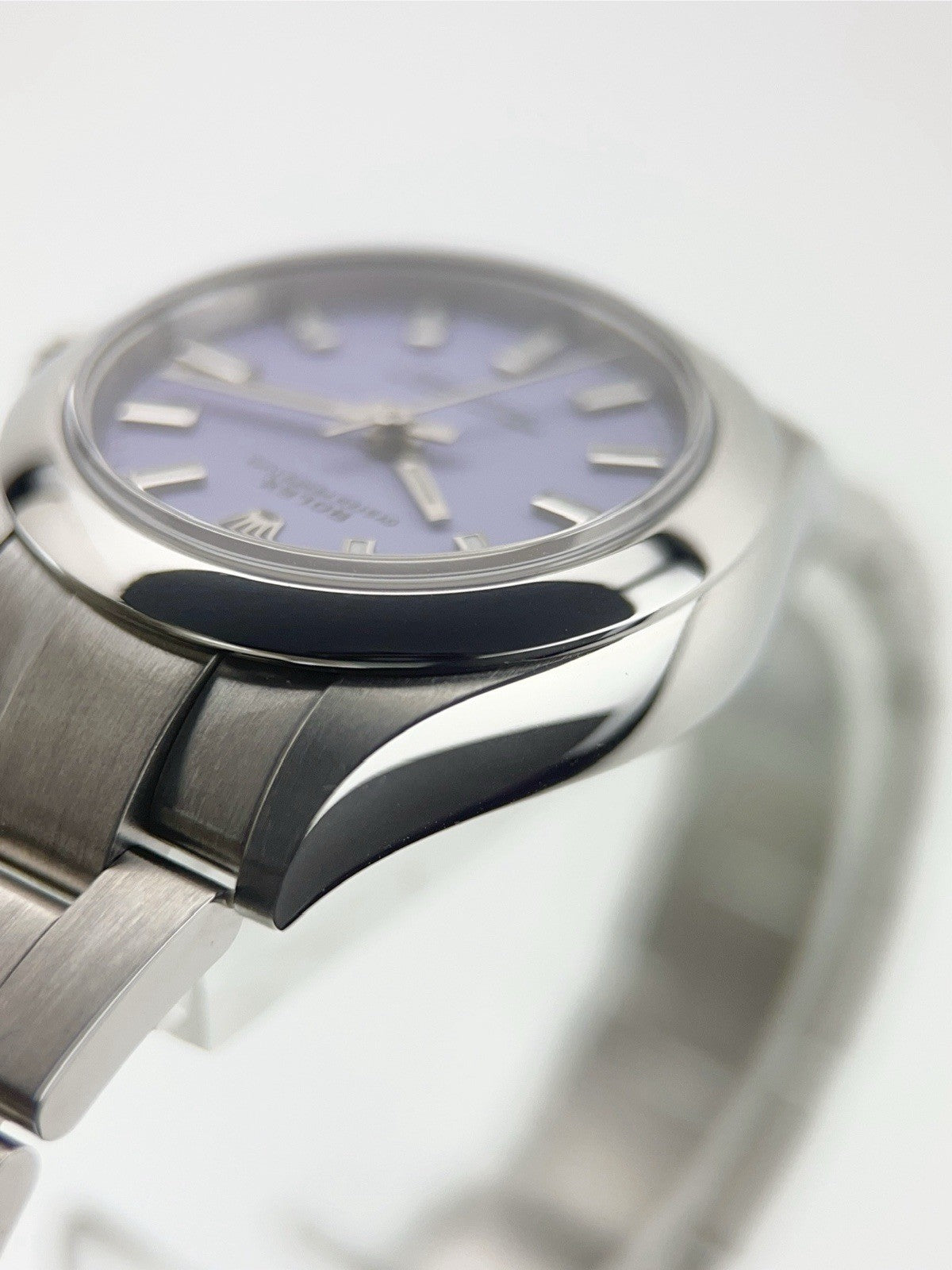 NEW 2025 Rolex Oyster Perpetual Lavender Dial 28mm Automatic Womens Watch 276200