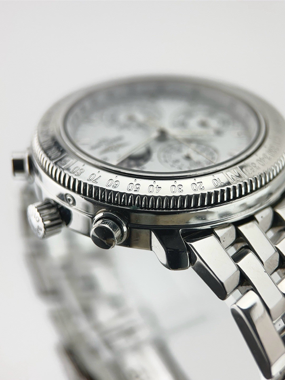 Breitling Astromat Special Ed Steel White Dial 40mm Automatic Mens Watch A19405