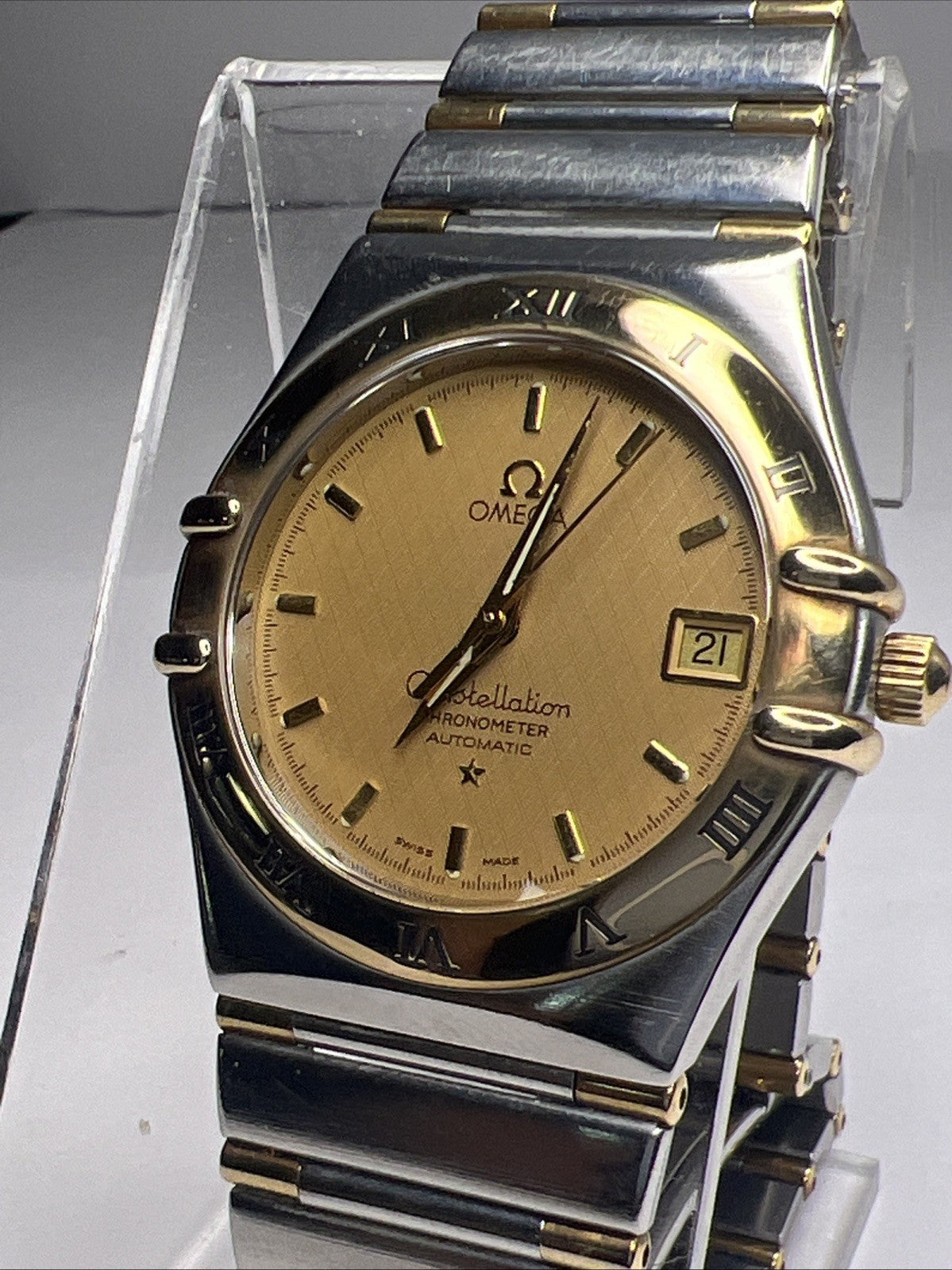 Two Tone 35mm Omega Constellation Chronometer Automatic Date Watch Cal. 1120