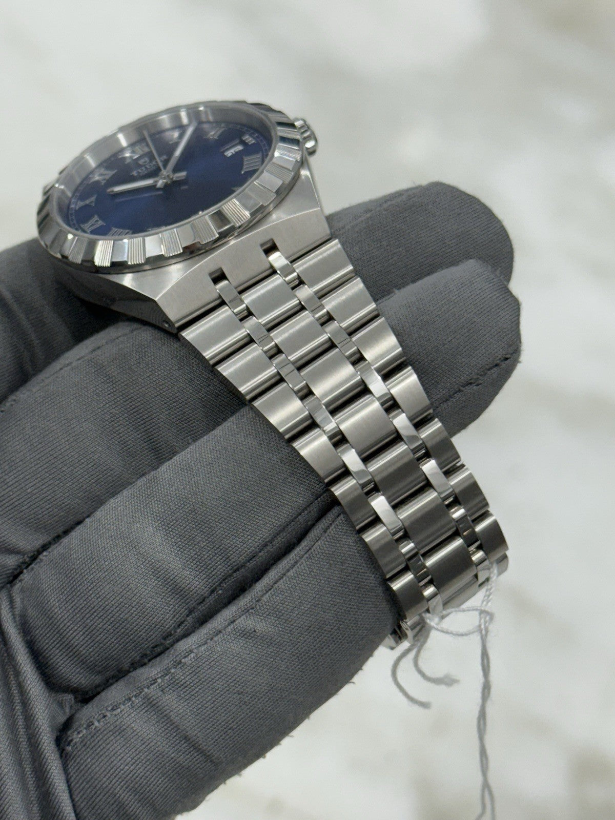 38mm Tudor Royal 28500