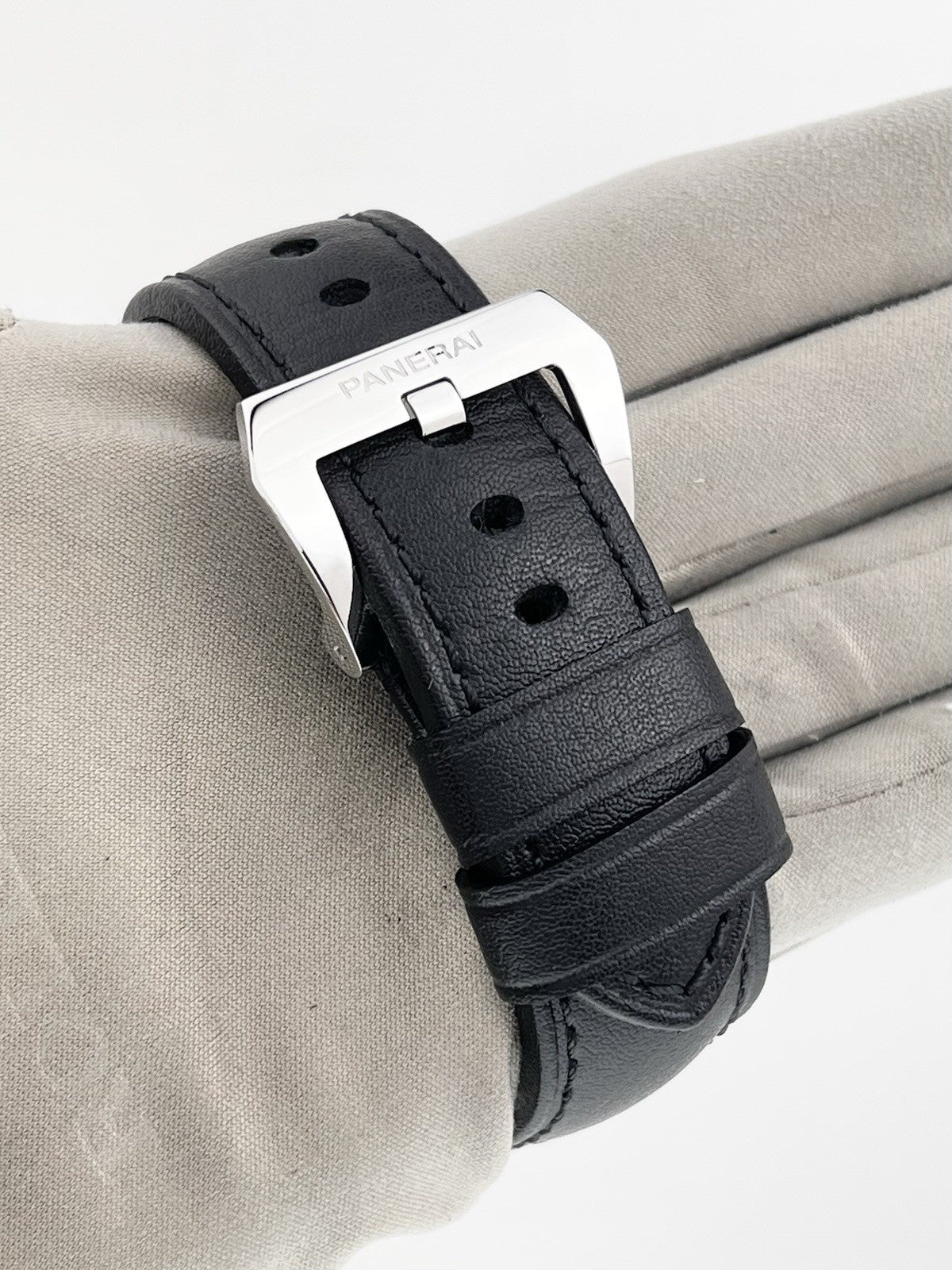 Panerai Luminor Stainless Steel PAM00561