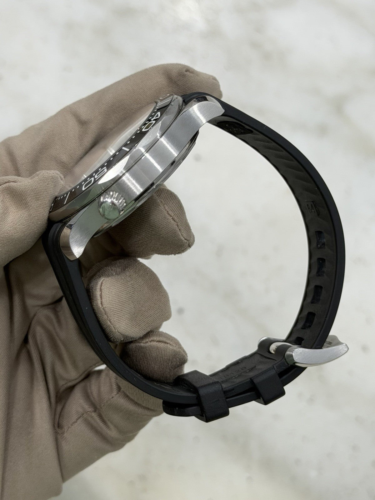 2022 Omega Seamaster Steel White Dial 42mm Automatic Watch 210.32.42.20.04.001