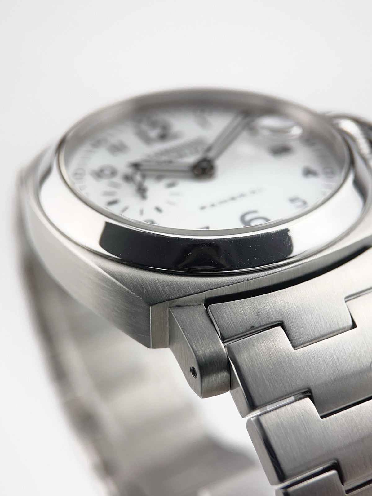 Panerai Luminor Marina Stainless Steel White Dial 40mm Automatic Men’s PAM00051