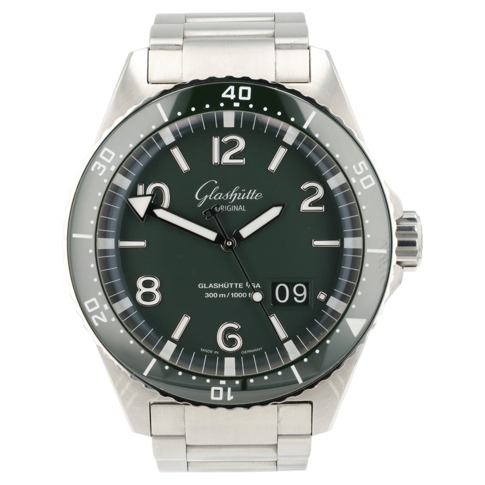 Glashutte Original SeaQ Panorama Date Green Dial Steel 43.2mm 1-36-13-07-83-70