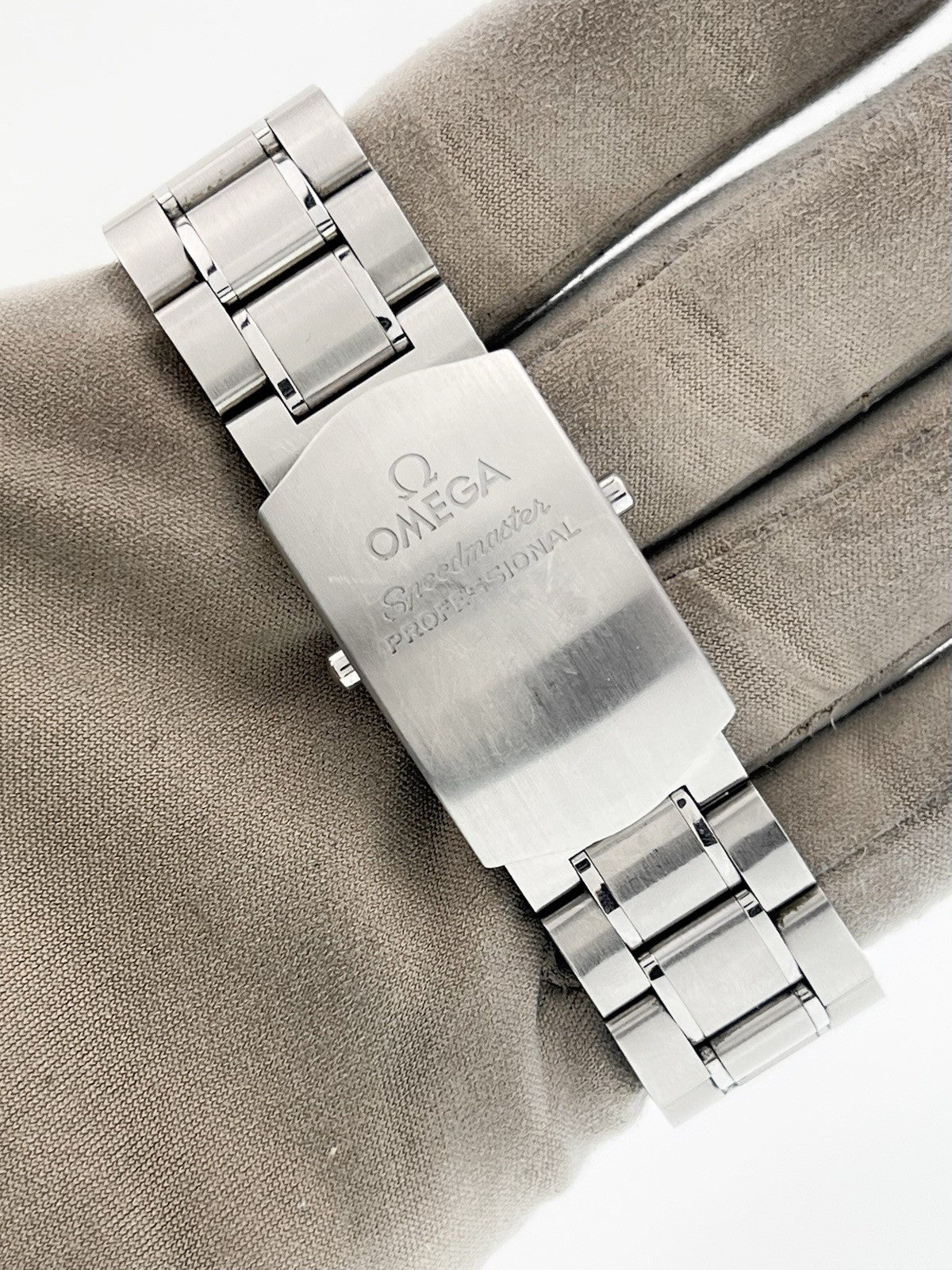 Omega Speedmaster Snoopy MOD Black Dial 42mm Manual Wind 311.33.42.30.01.001