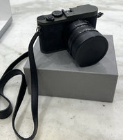 Leica Q2 "Reporter" 47.3MP Compact Dark Green Digital Camera