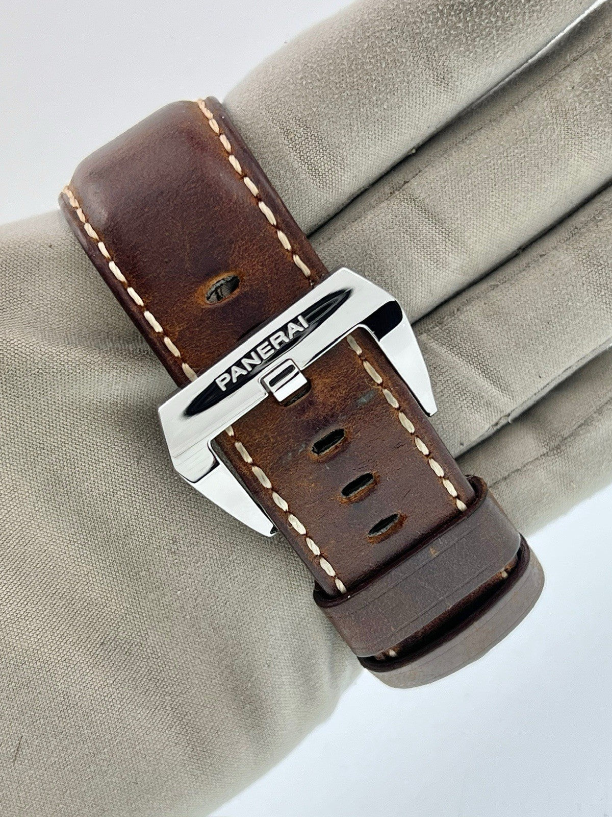 Panerai Luminor Stainless Steel Black Dial 44mm Manual Wind Mens Watch PAM00560