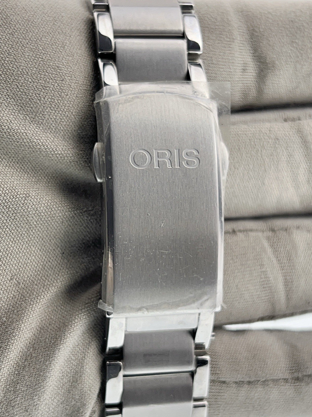 Oris Aquis Date Cal 400 Stainless Steel Blue Dial 41.5mm Automatic Watch 7769