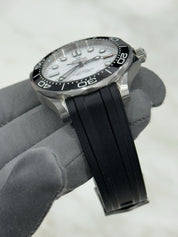 Omega Seamaster Diver Steel White Dial 42mm Watch 210.32.42.20.04.001