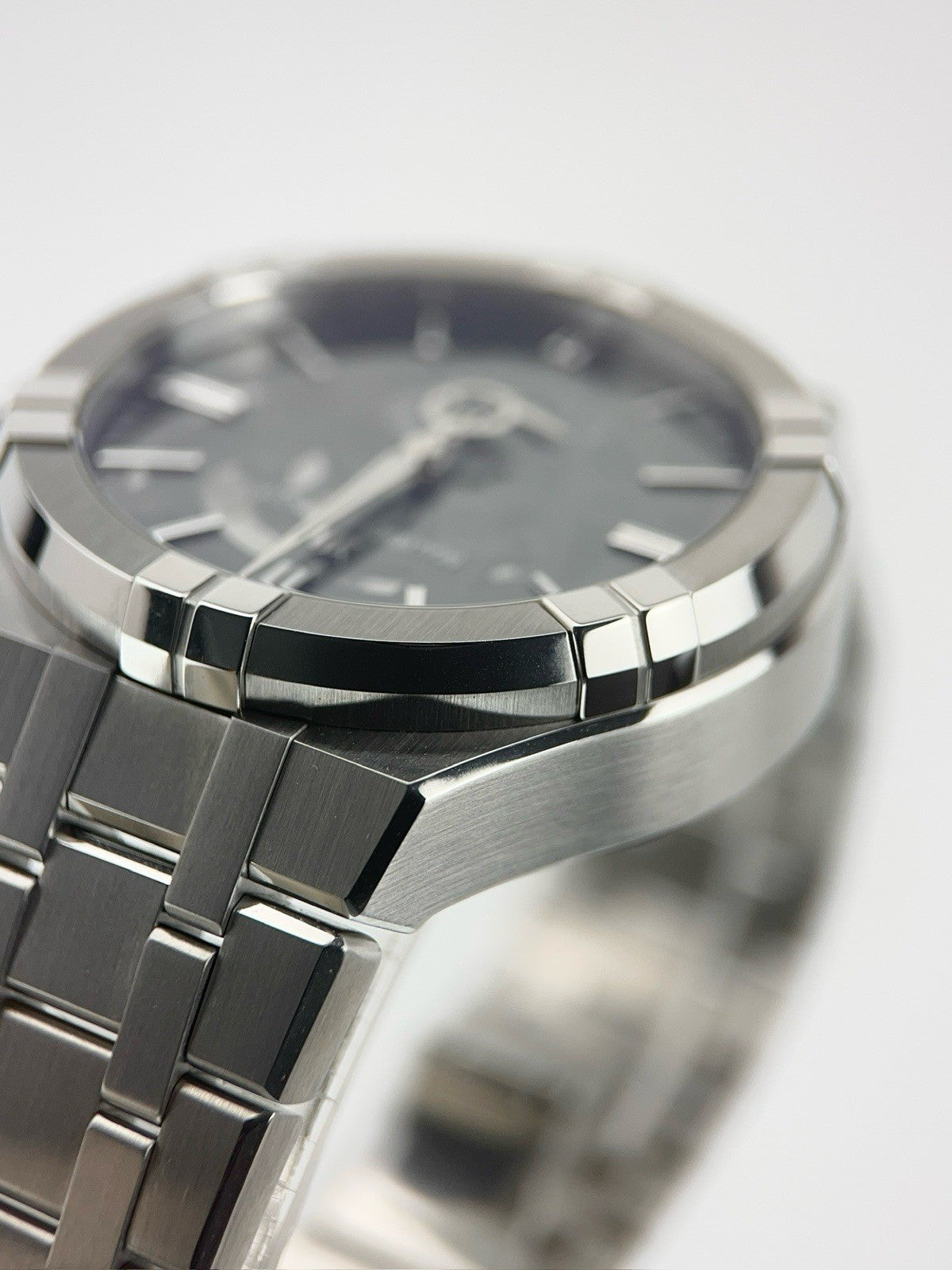 NEW Maurice Lacroix Stainless Steel Black Dial 44mm Automatic Mens Watch A16088
