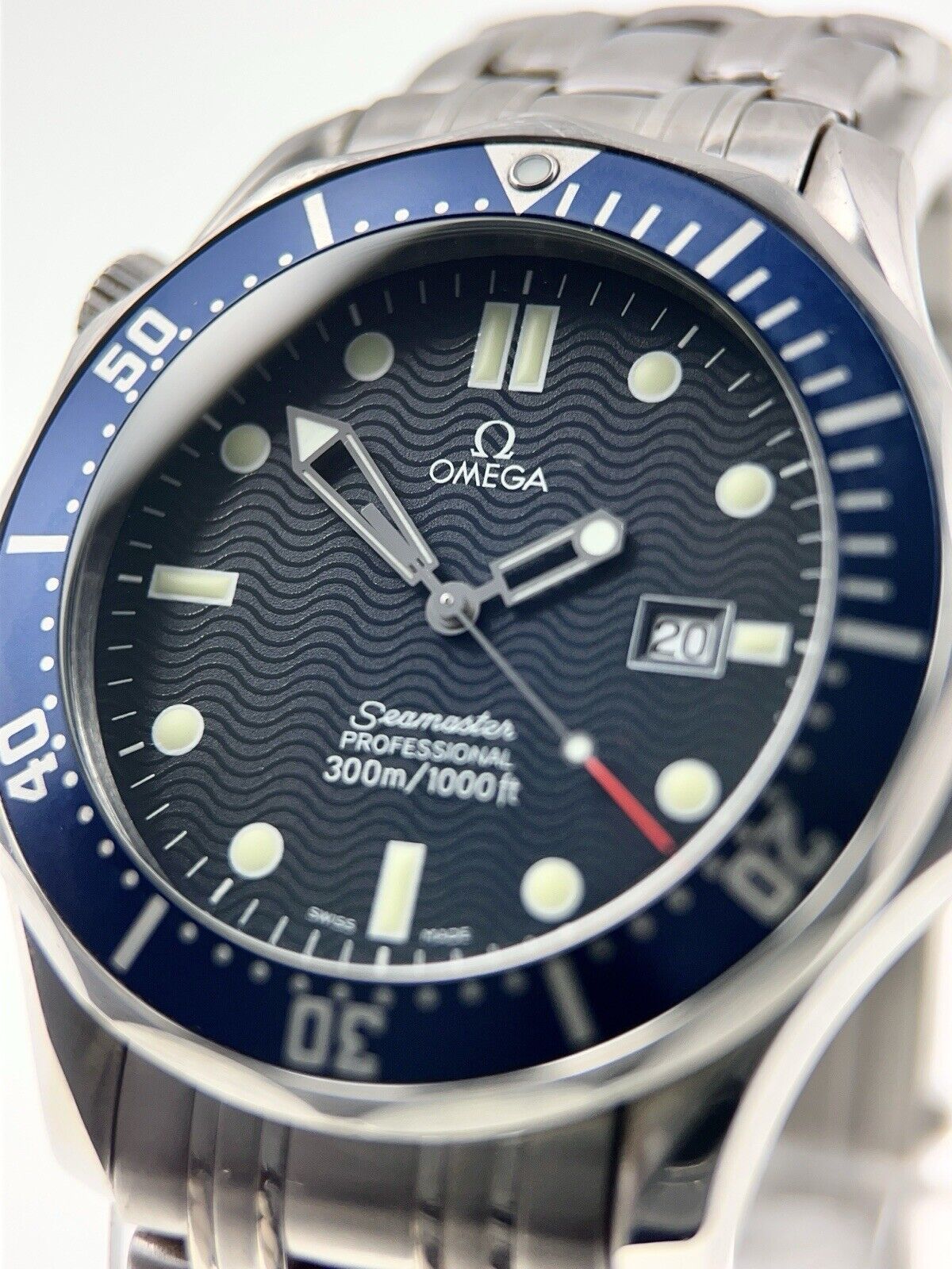 Omega Seamaster Diver 300m Steel Blue 41mm Quartz Men’s Watch 2541.80.00