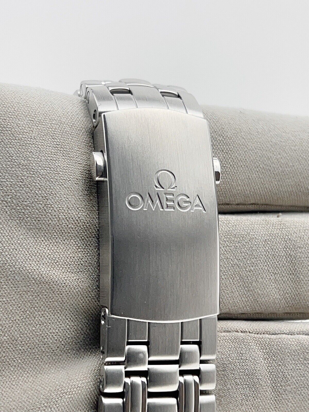 Omega Seamaster Midsize James Bond LE Unisex 36mm Watch 212.30.36.20.51.001