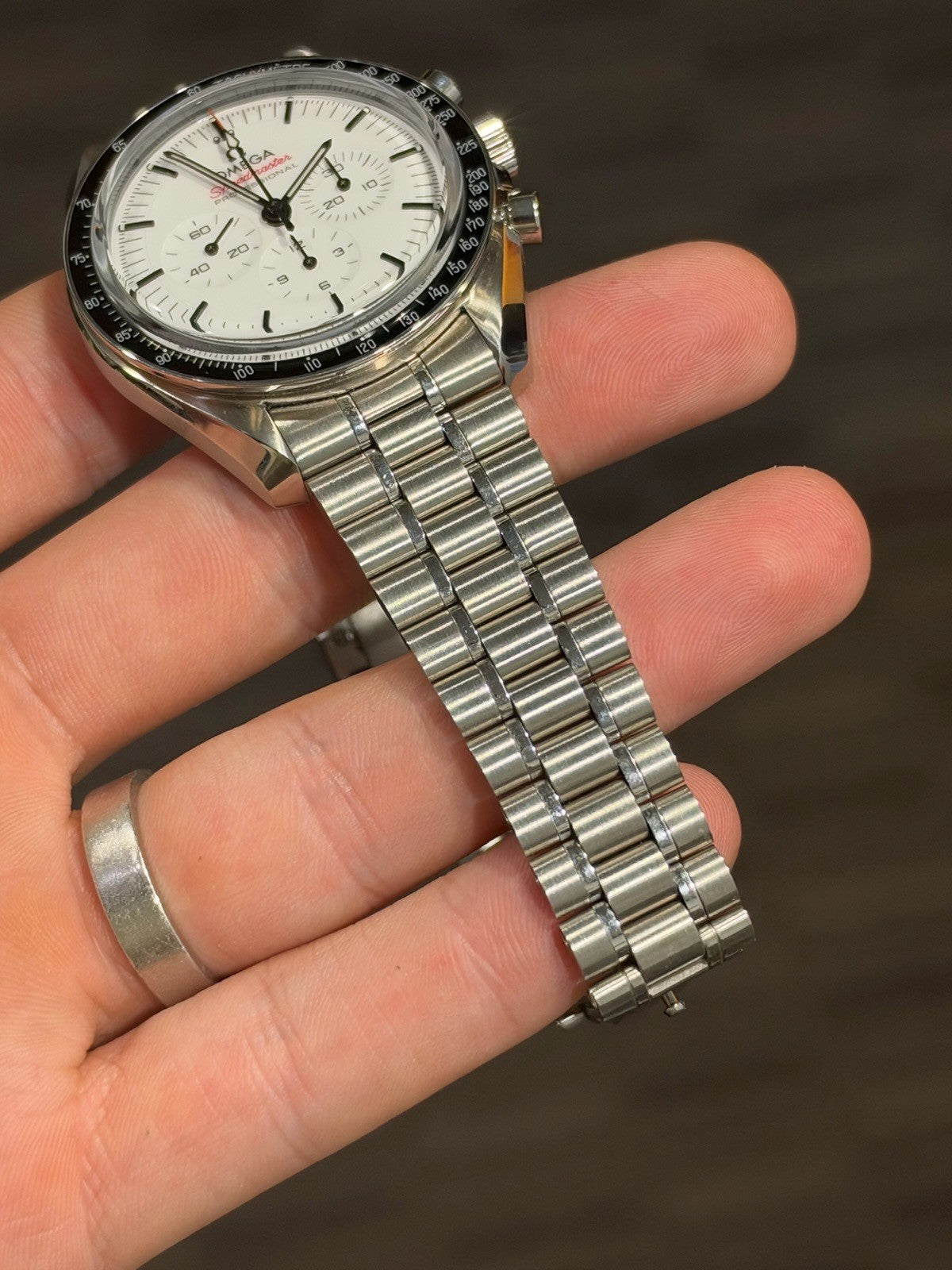 2025 Omega Speedmaster White Dial 42mm Manual Wind Watch 310.30.42.50.04.001