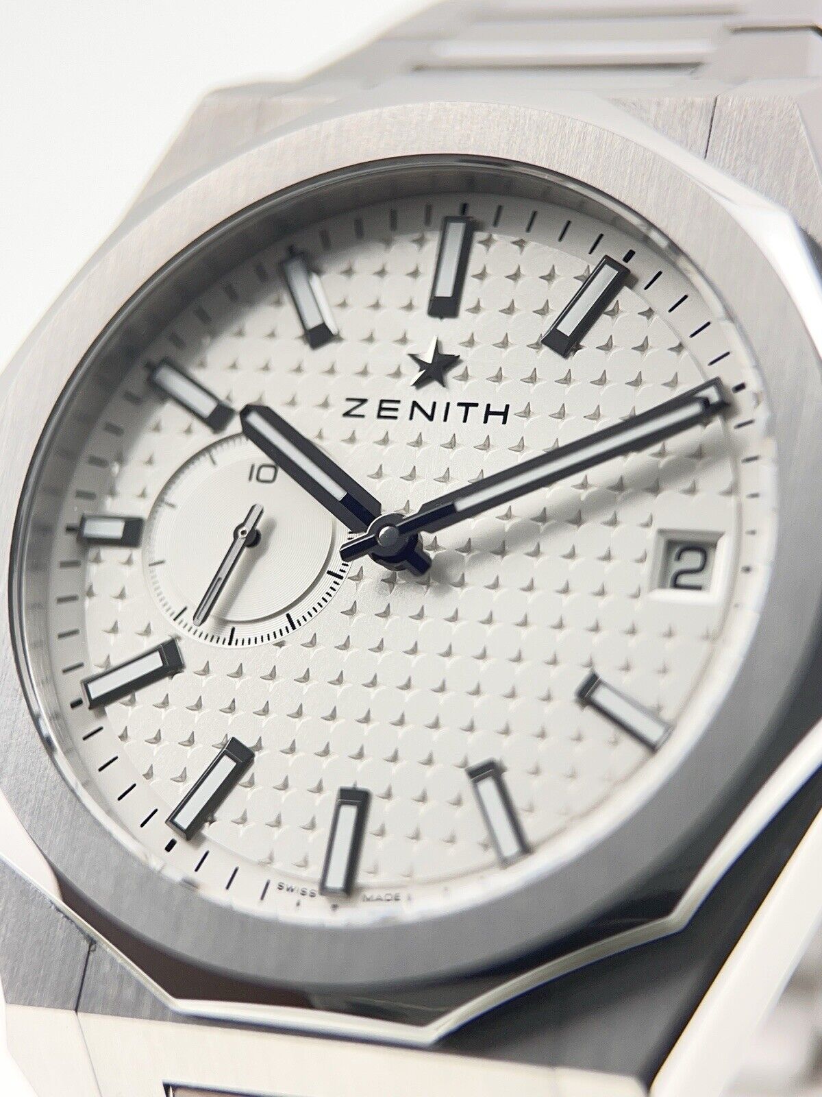 Zenith Defy Skyline Steel White Dial 41mm Automatic Men’s Watch 03.9300.3620