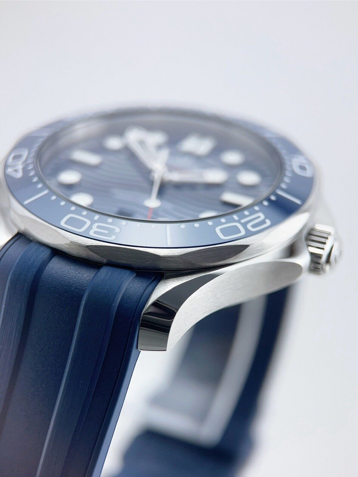 2024 NEW Omega Seamaster Diver 300m Blue 42mm Automatic 210.32.42.20.03.001