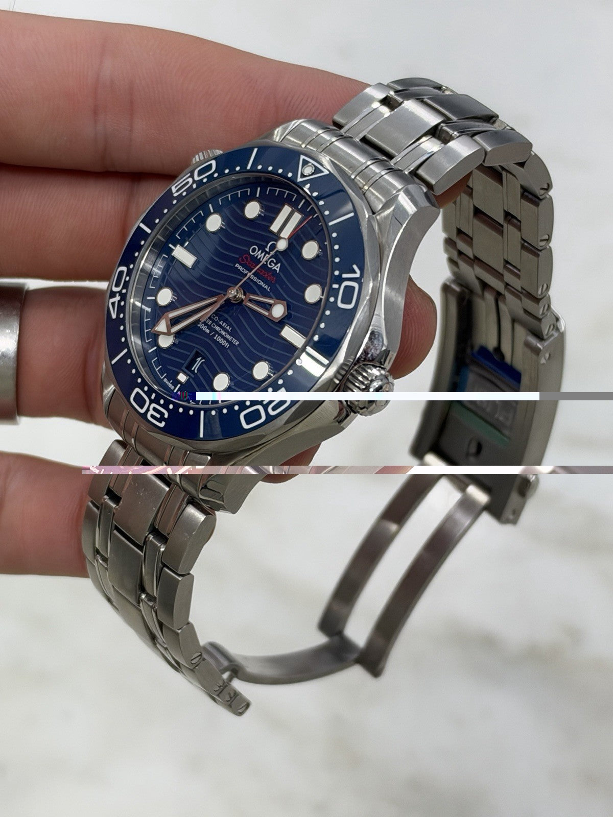 Omega Seamaster Wave 300m Diver Blue Ceramic Men's Watch 210.30.42.20.03.001