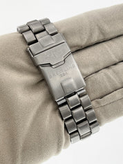 Breitling Avenger Titanium Black Dial 44mm Automatic Movement Mens Watch E17370