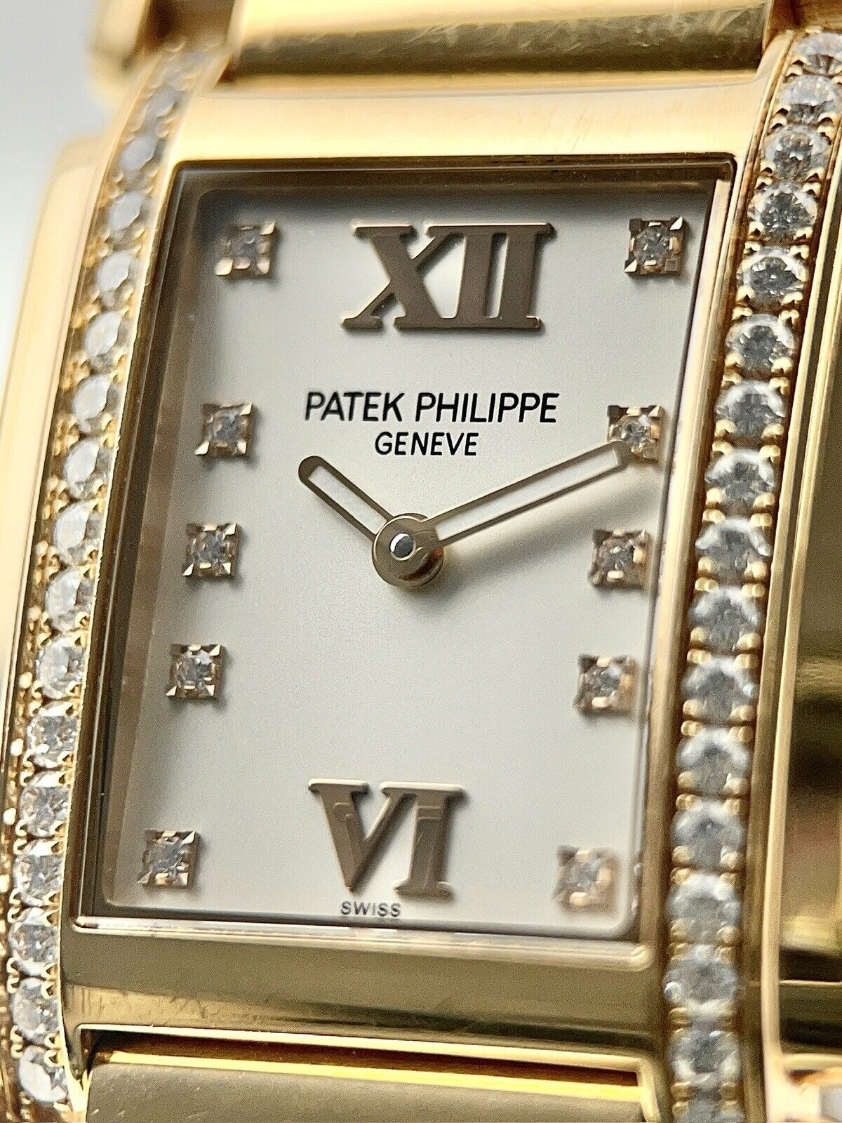 2022 Patek Philippe 18k Rose Gold Quartz Women’s Watch 4920R - Box & Papers