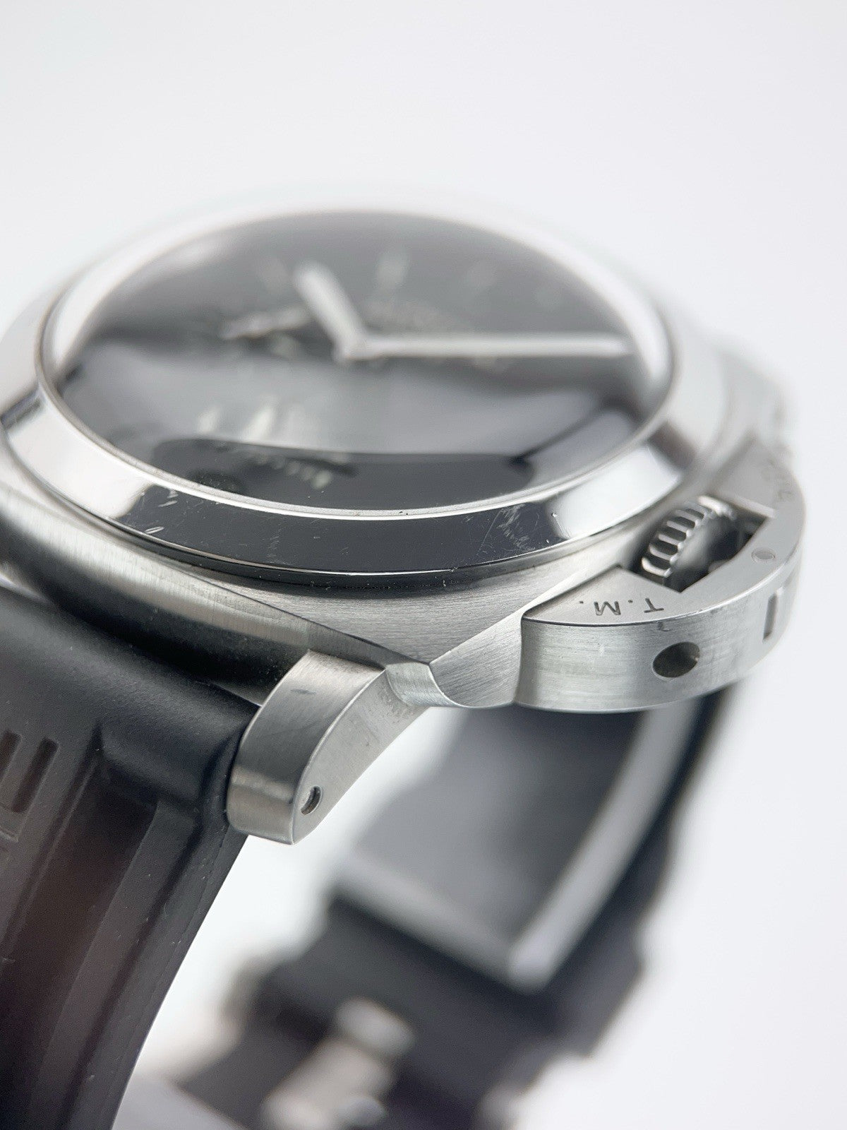 Panerai Luminor Stainless Steel Black Dial 44mm Manual Wind Men’s Watch PAM00233