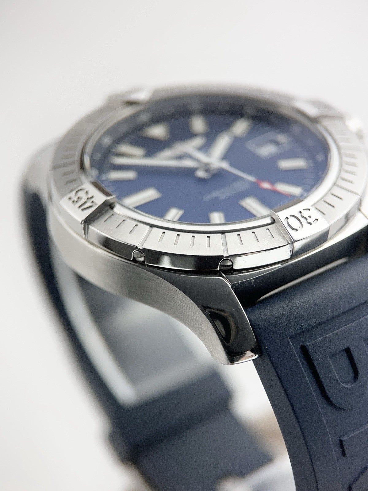 Breitling Avenger Stainless Steel Blue Dial 43mm Automatic Men’s Watch A17318