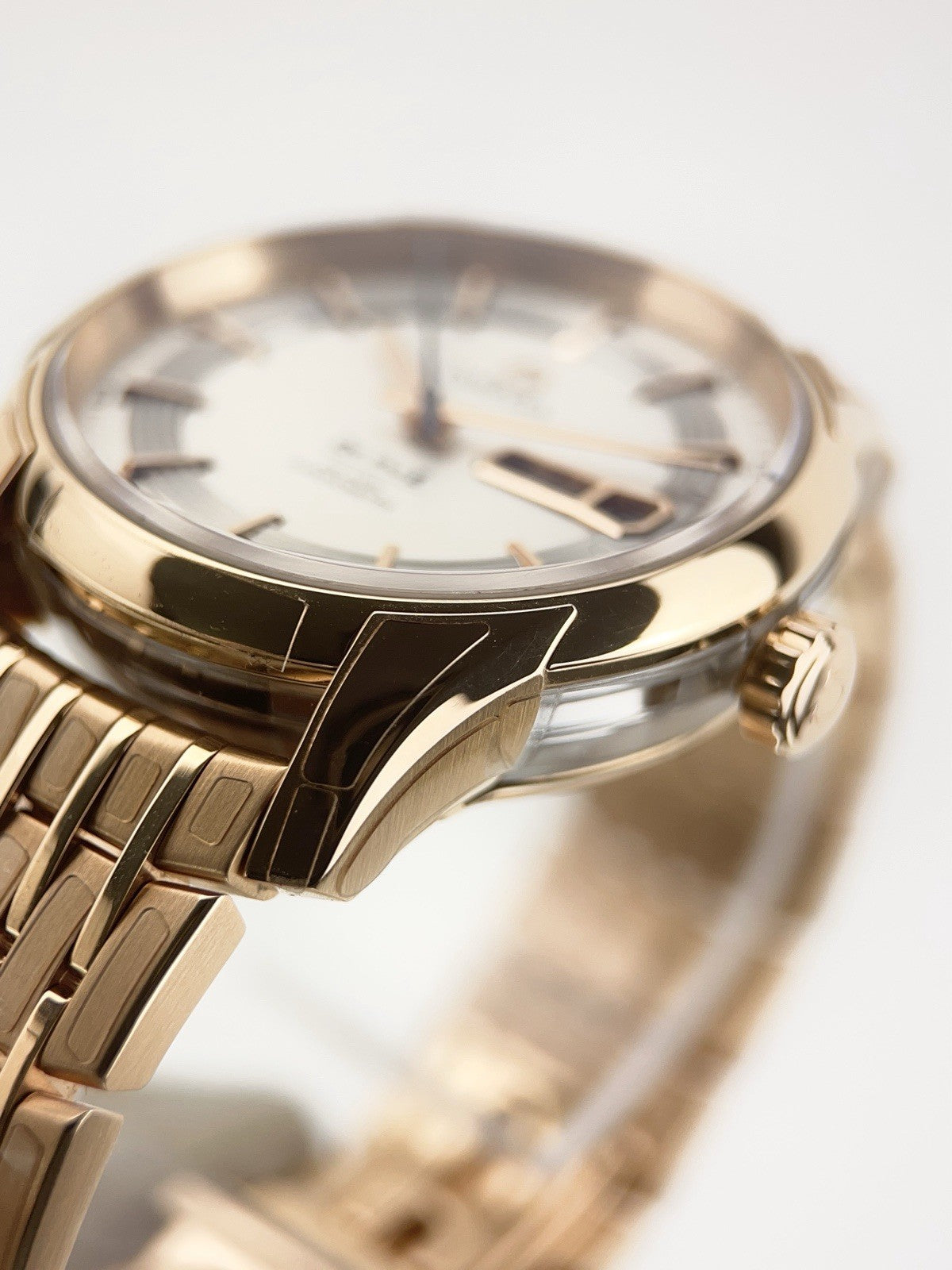 Omega DeVille 18k Rose Gold 41mm Silver Dial 41mm Automatic 431.60.41.22.02.001