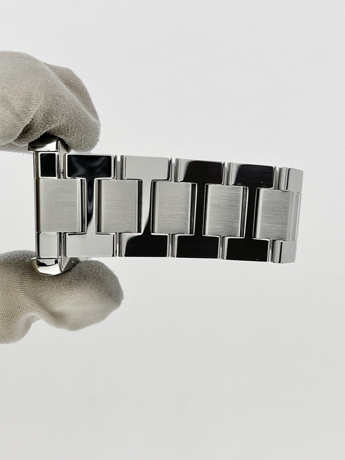Cartier Tank Solo XL Stainless Steel 31mm Automatic Mens Watch W5200028