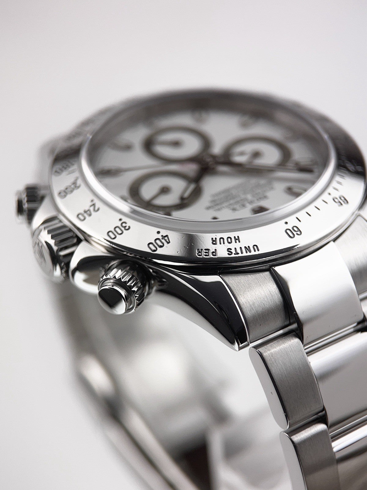 Rolex Daytona Stainless Steel White Dial 40mm Automatic Men's Watch 116520