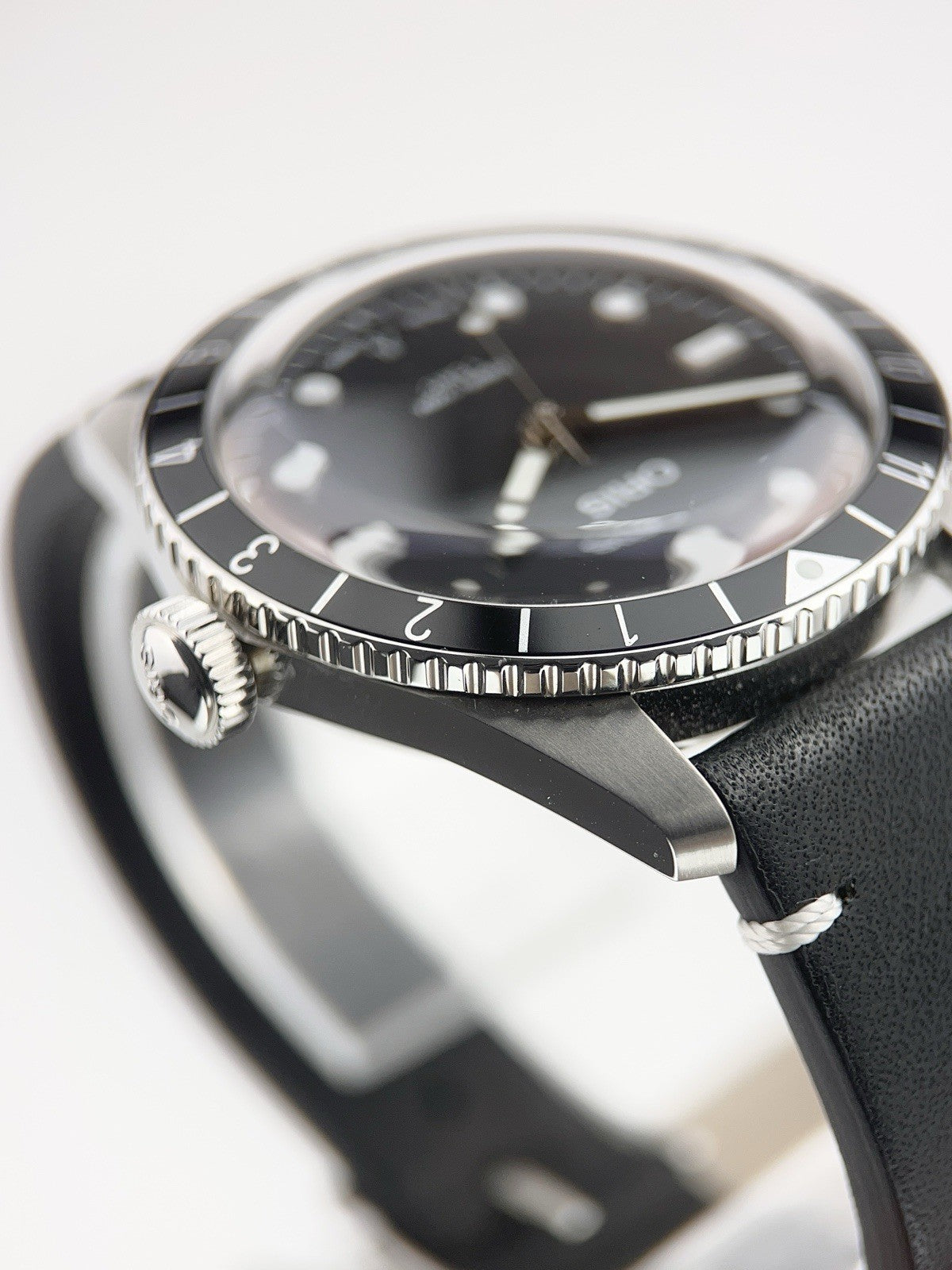 Oris Divers Sixty-Five 12H Calibre 400 Steel Automatic Men's Watch 7772
