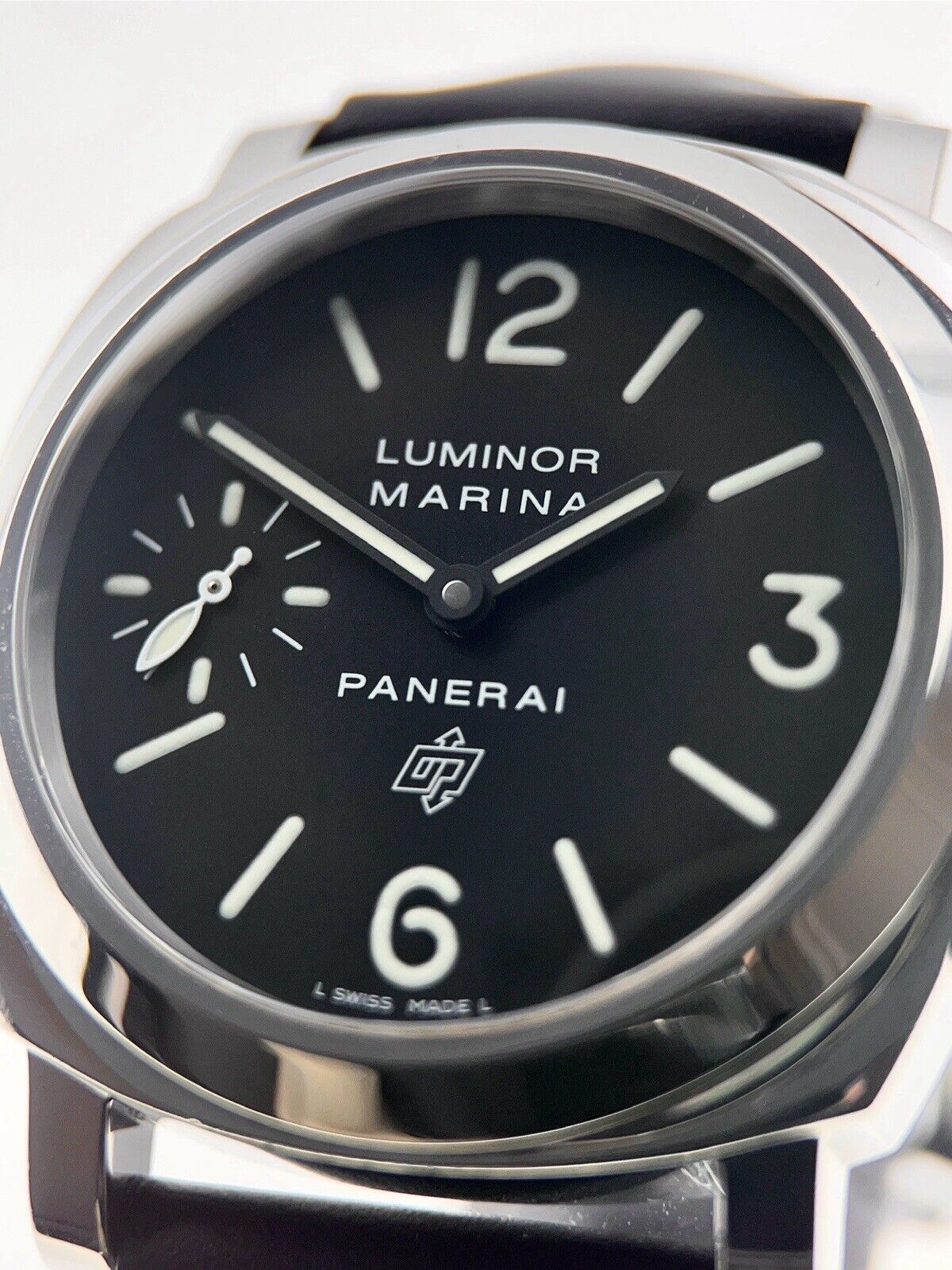 Panerai Luminor Base Marina Steel 44mm Manual Wind Men’s Watch PAM00005