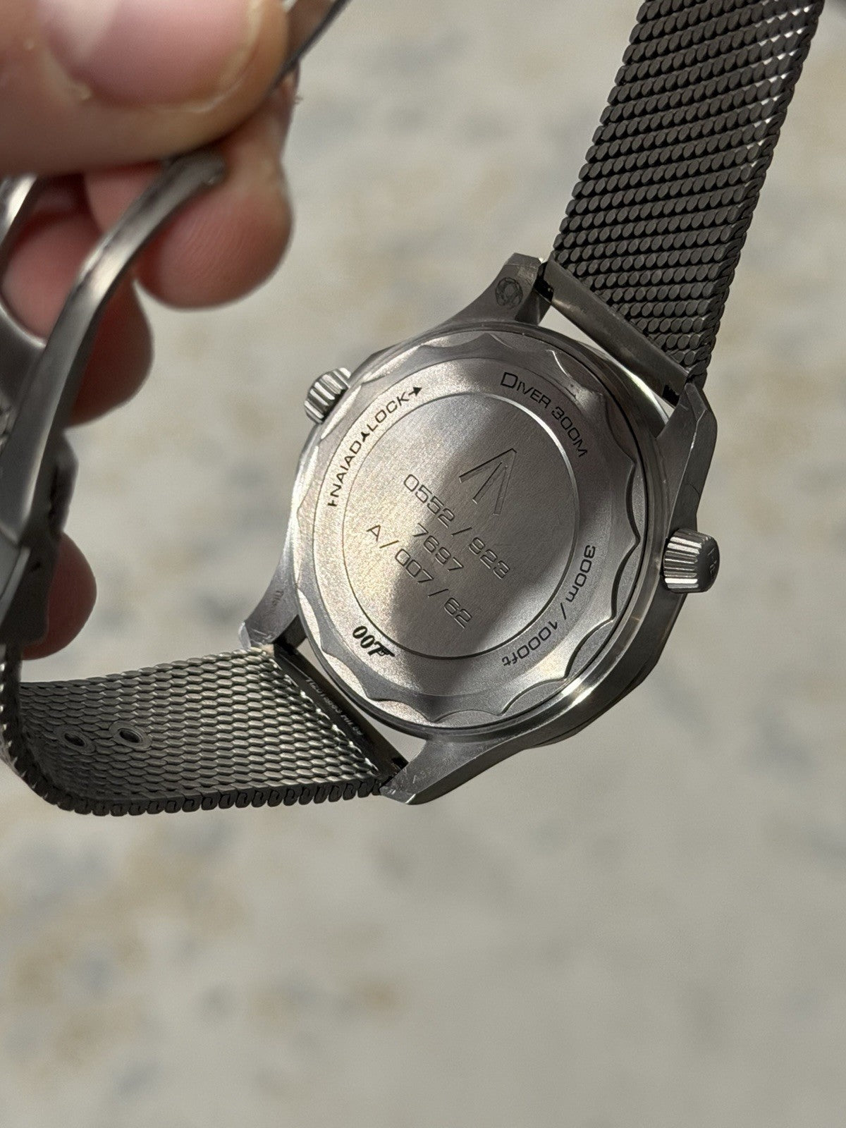 Omega Seamaster NTTD James Bond No Time To Die Watch - 210.90.42.20.01.001