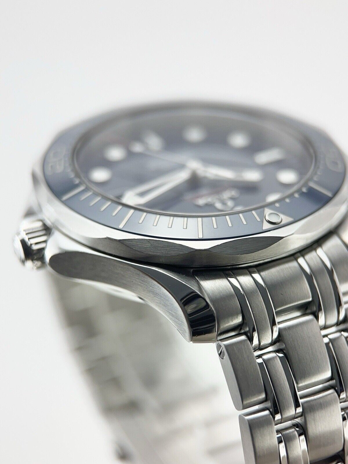 Omega Seamaster Diver Steel Blue 41mm Automatic Men's Watch 212.30.41.20.03.001