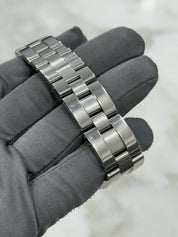 Cartier Roadster XL GMT Stainless Steel 42mm Automatic Mens Watch W62032X6