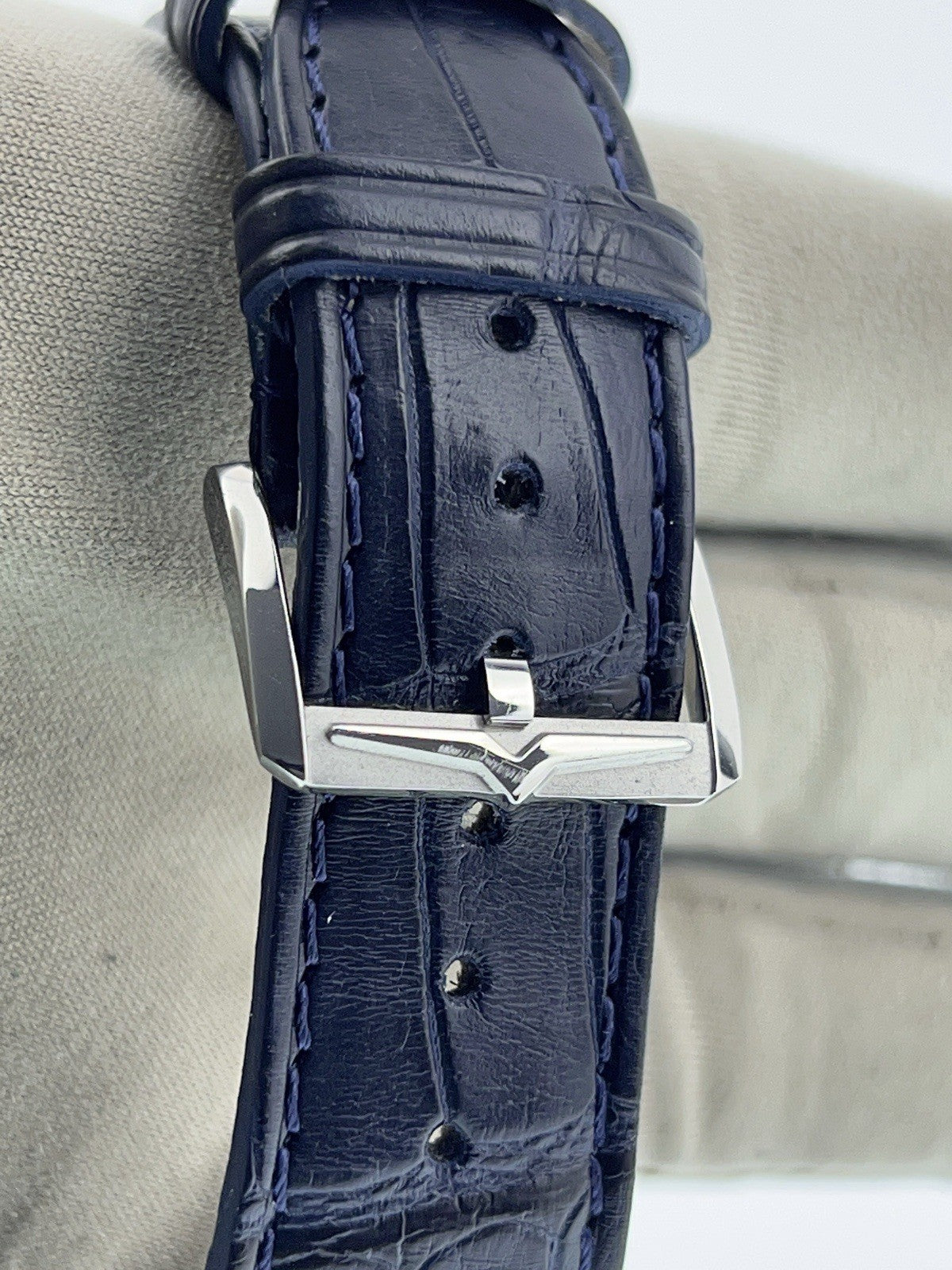 Vulcan Moonphase 50s Presidents Steel Blue Dial 42mm Automatic Mens Watch 580158