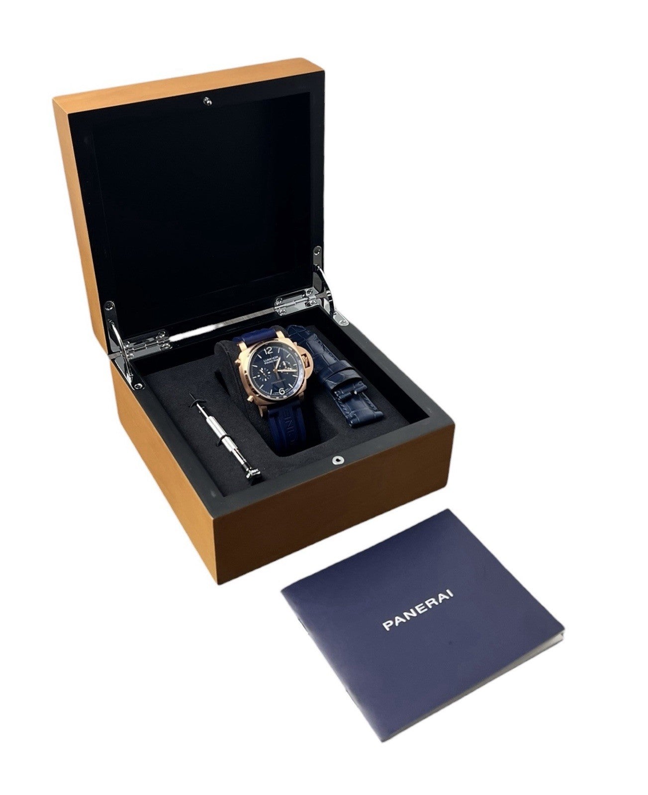 Panerai Luminor Marina 18k Rose Gold Blue Dial 44mm Automatic Mens Watch PAM0111