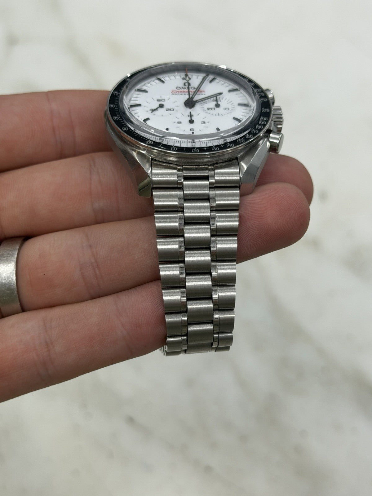 2024 Omega Speedmaster White Dial 42mm Manual Wind Mens 310.30.42.50.04.001