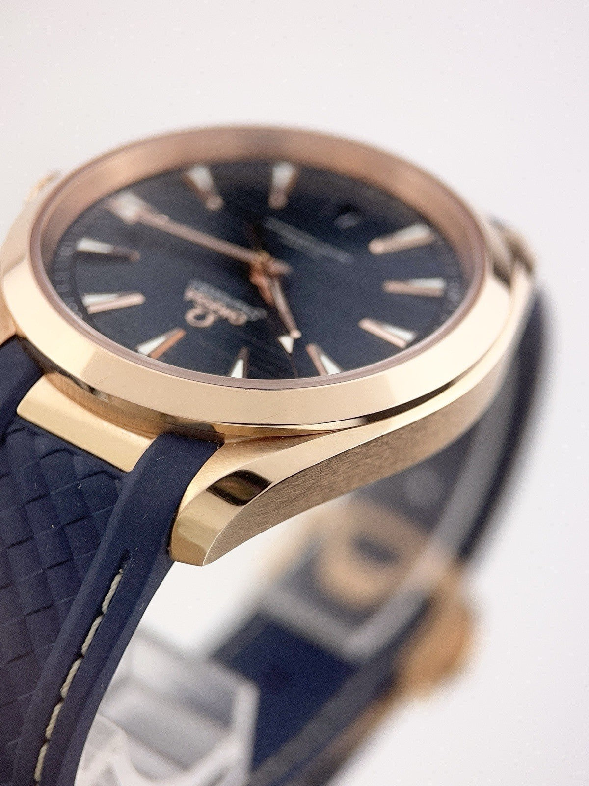 Omega Seamaster 18k Rose Gold Blue Dial 41mm Automatic Watch 220.52.41.21.001