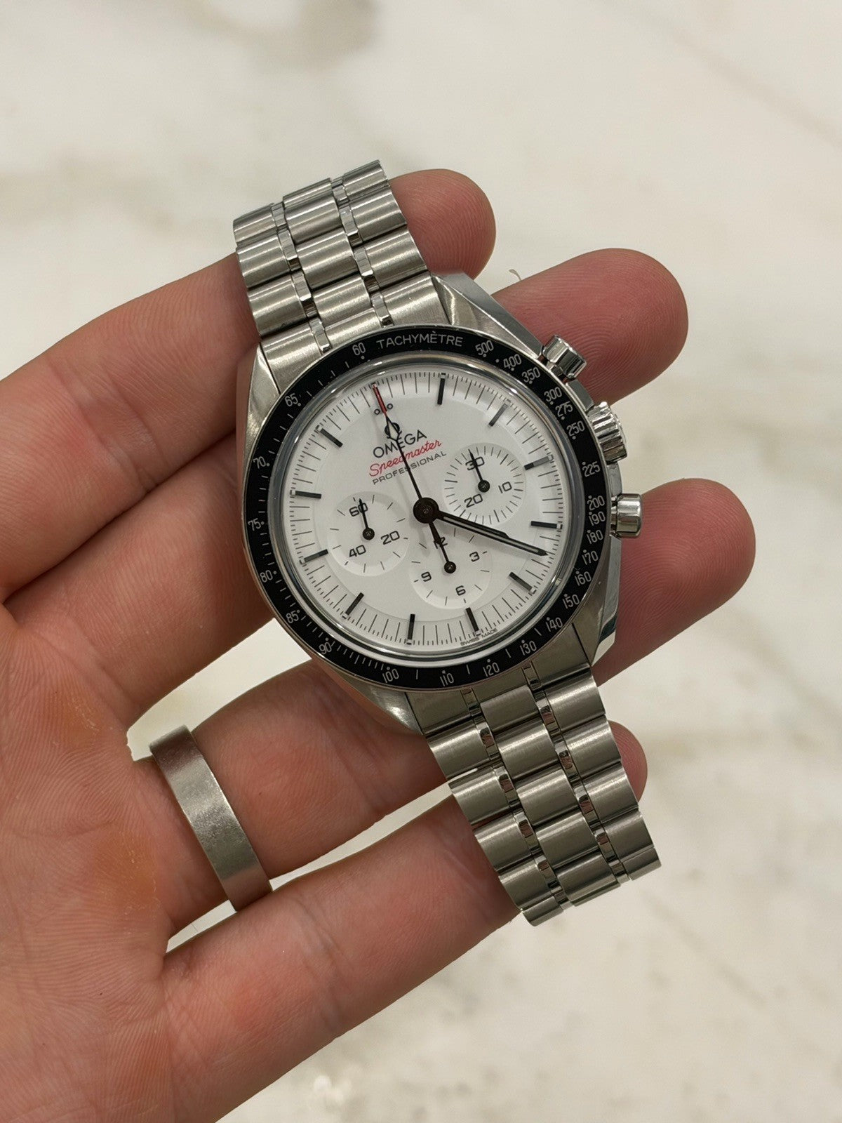 2025 Omega Speedmaster White Dial 42mm Manual Wind Mens 310.30.42.50.04.001