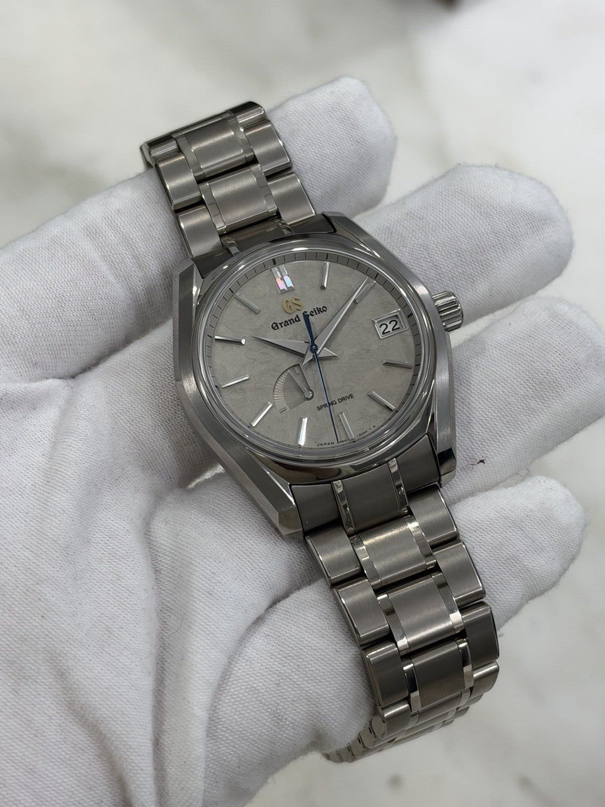 2023 Grand Seiko Heritage Gray Dial Titanium 40mm Automatic Men’s Watch SBGA415