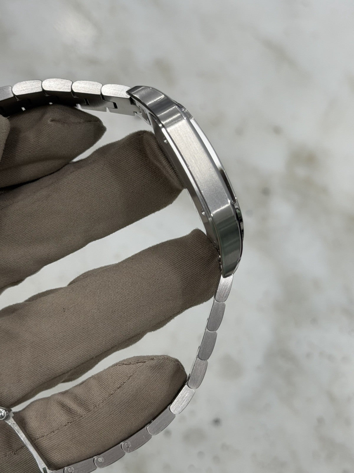 2022 Cartier Santos Large Steel Silver Dial 39mm Automatic Men's Watch WSSA0018