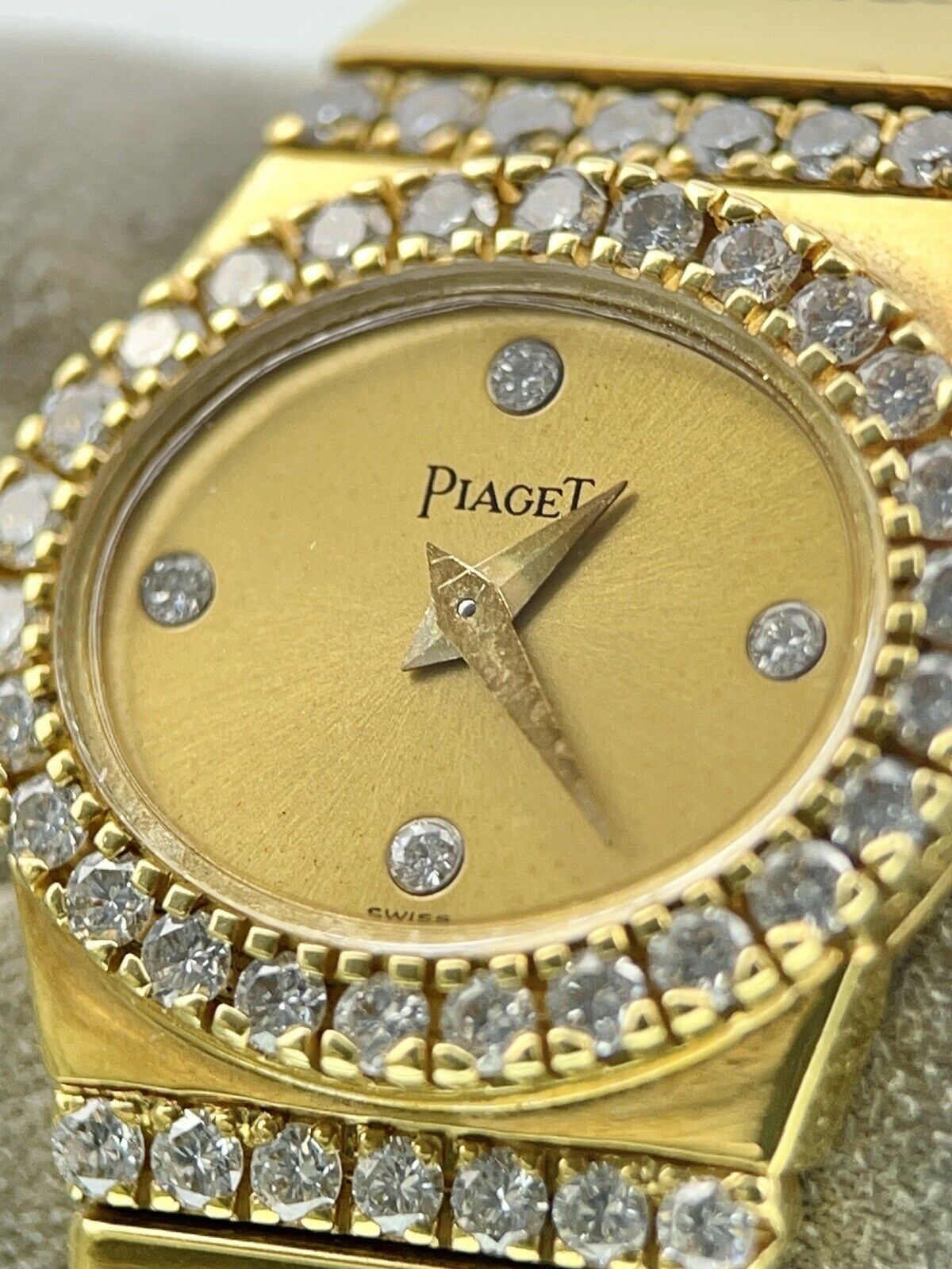 Piaget Polo Factory Diamond 18k Gold 21mm Quartz Women’s Watch 8306 C606