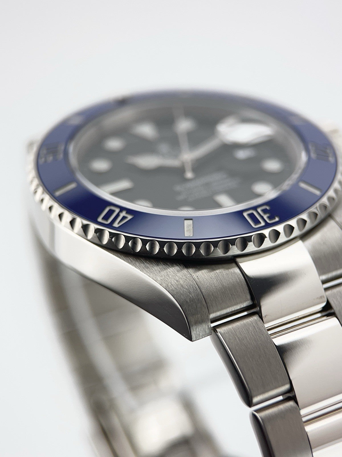 Rolex Submariner 18k White Gold 126619