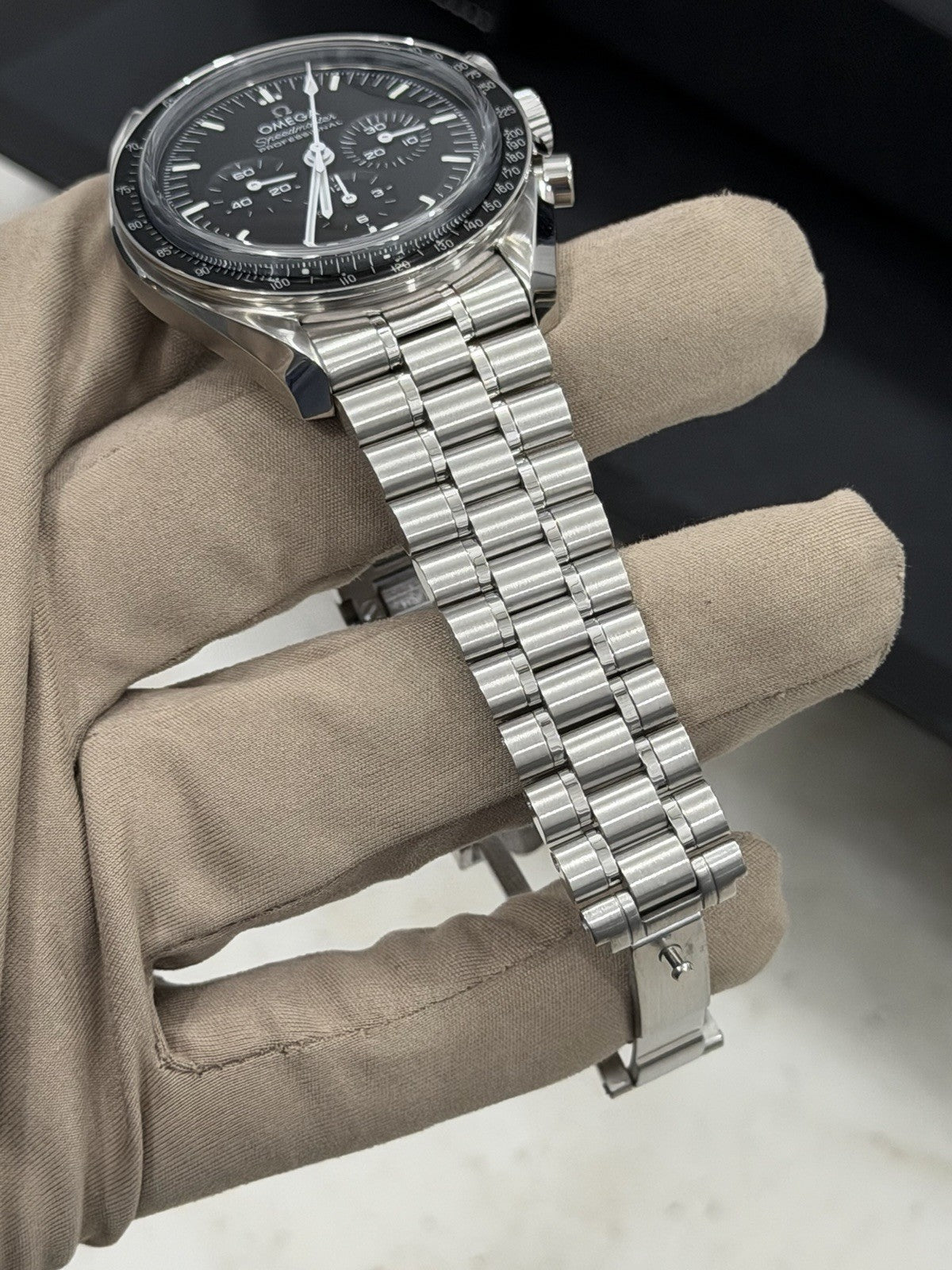 Omega Speedmaster Moonwatch 42mm Black Dial Sapphire 310.30.42.50.01.002