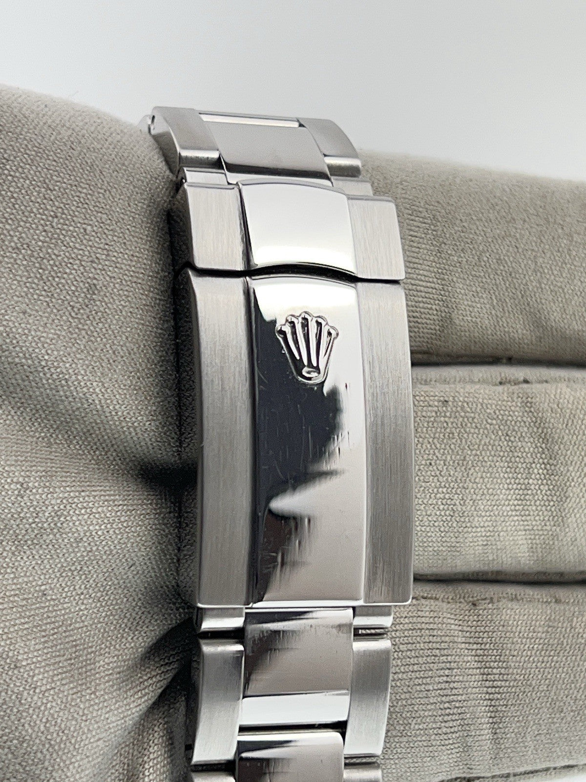 Rolex Datejust II Stainless Steel Blue Dial 41mm Automatic Men's Watch 116334