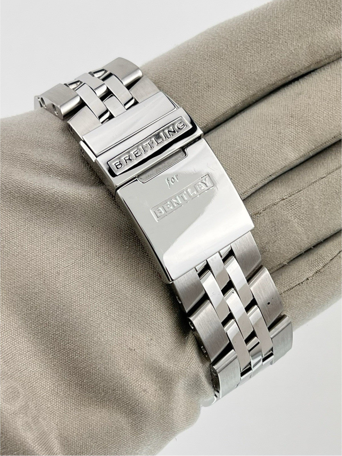 Breitling Bentley Motors Steel White Dial 48mm Automatic Men’s Watch A25363