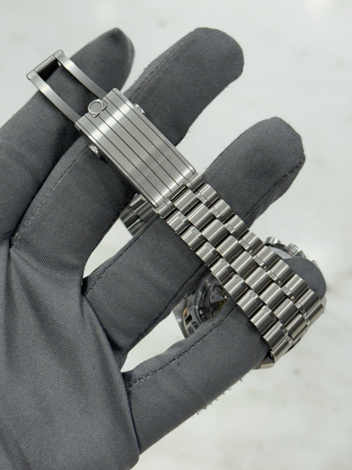 2025 Omega Speedmaster Steel White Dial 42mm Manual Men's 310.30.42.50.04.001