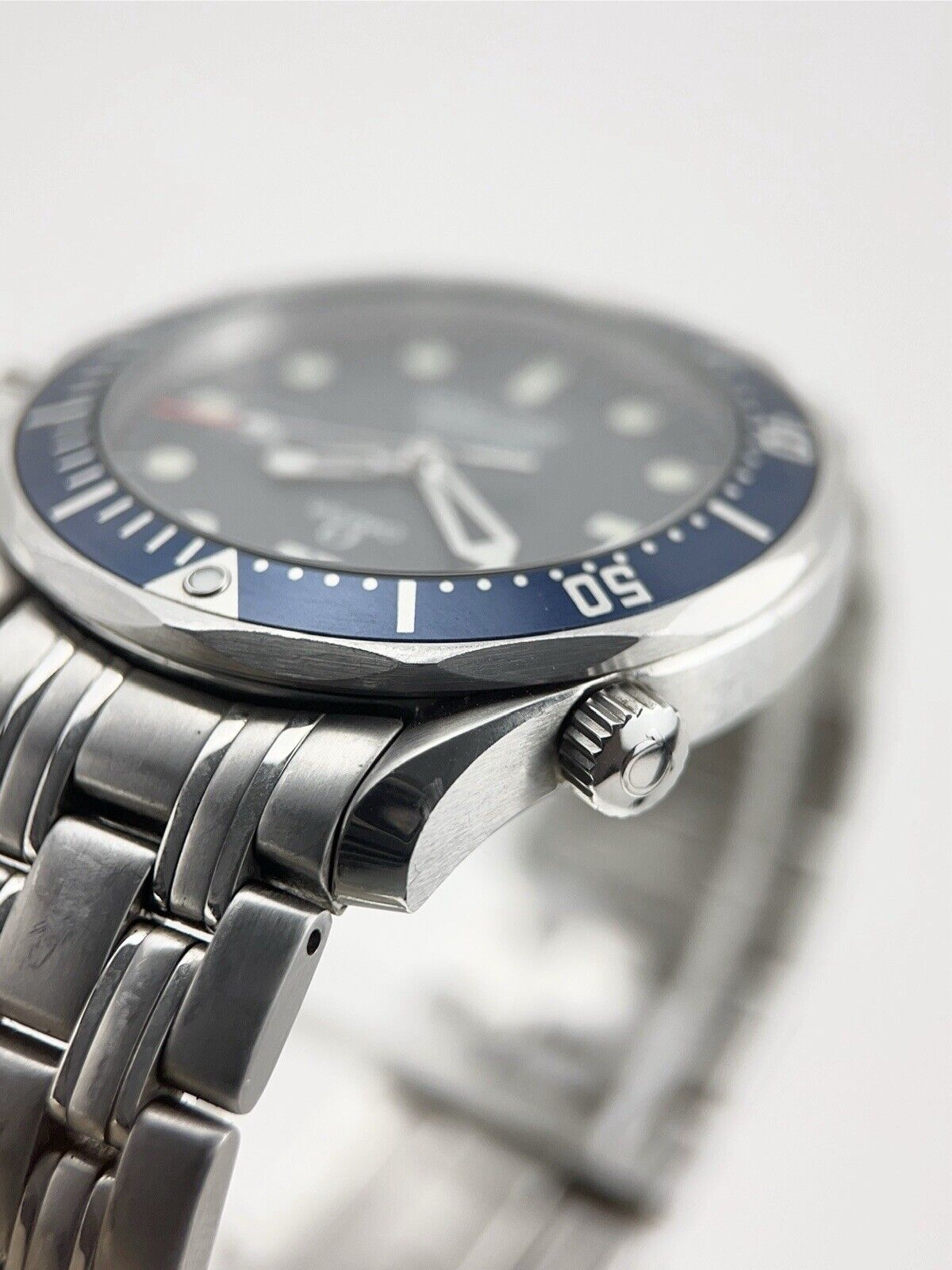 Omega Seamaster Diver 300m Steel Blue 41mm Quartz Men’s Watch 2541.80.00